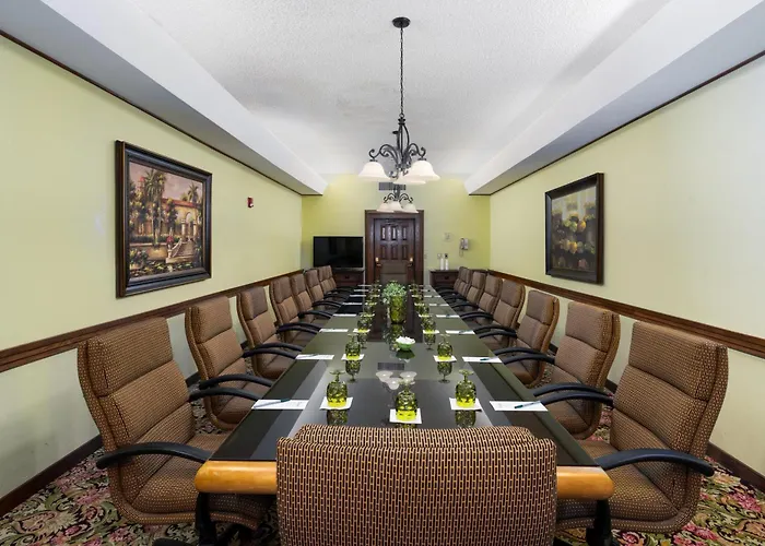 Mcm Elegante Suites Abilene